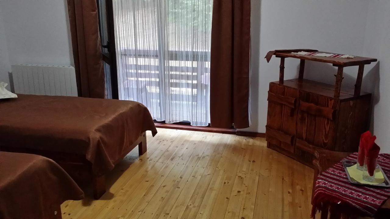 Willa Cabana Barlogul Lupilor Berevoesti Zewnętrze zdjęcie